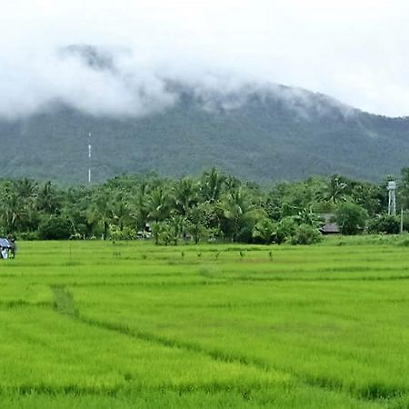 Bed and Breakfast Jamjuree Garden Ban Thung Ma Nieo Exterior foto